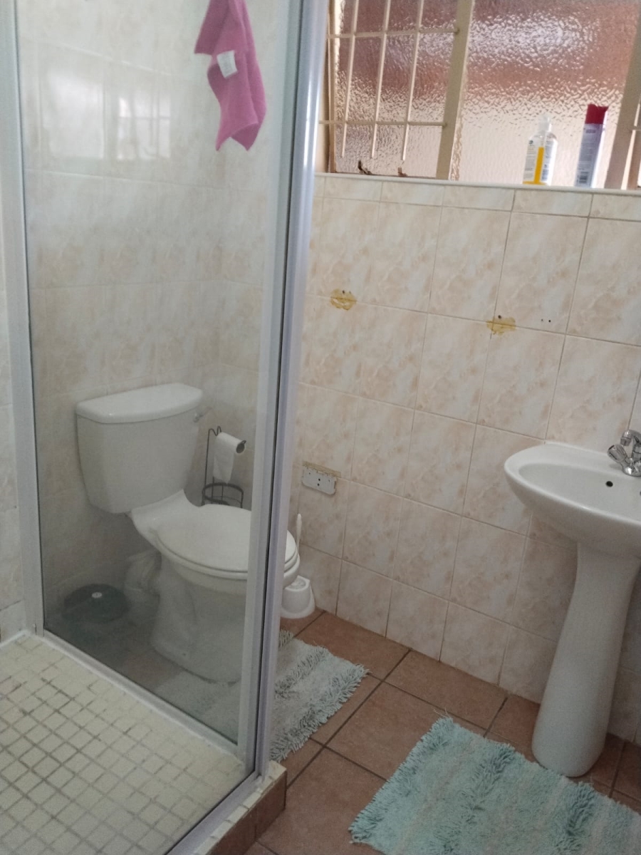 3 Bedroom Property for Sale in Langenhovenpark Free State